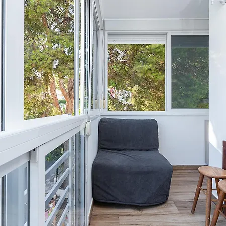 Apartment Magic Summer